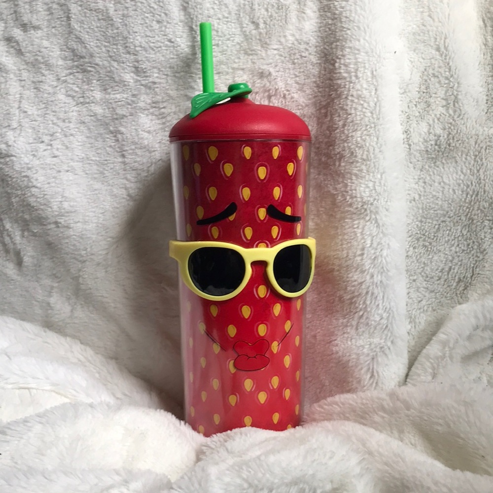 Strawberry cup 🍓